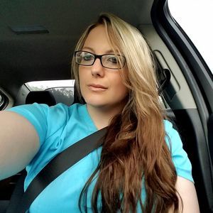 Meet your Posher, Denise